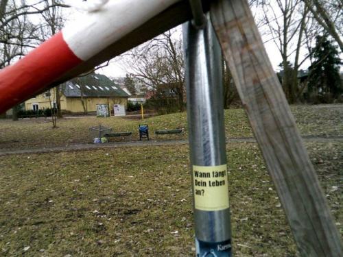 20170225 BerlinLichtenberg singendesHerz2 (Large).JPG-5723966e